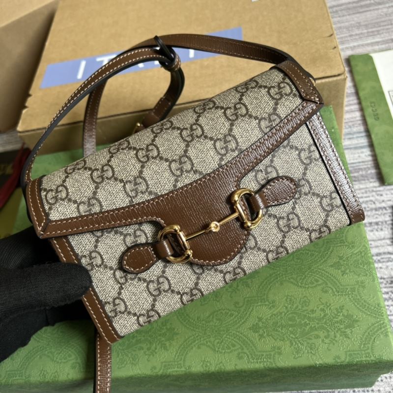 Gvc*1 horsebit bags